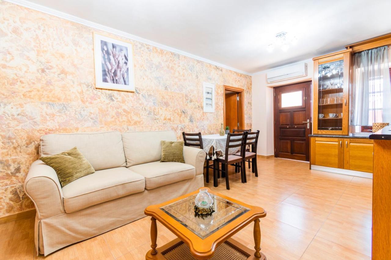 Eirini Apartment ซีมี ภายนอก รูปภาพ